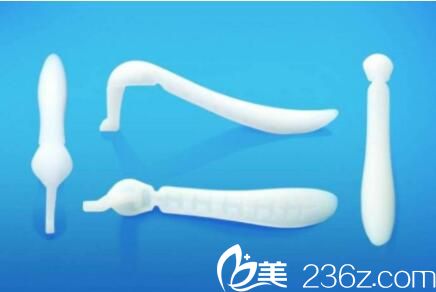 硅膠隆鼻副作用三：鼻部水腫長(zhǎng)期不消失